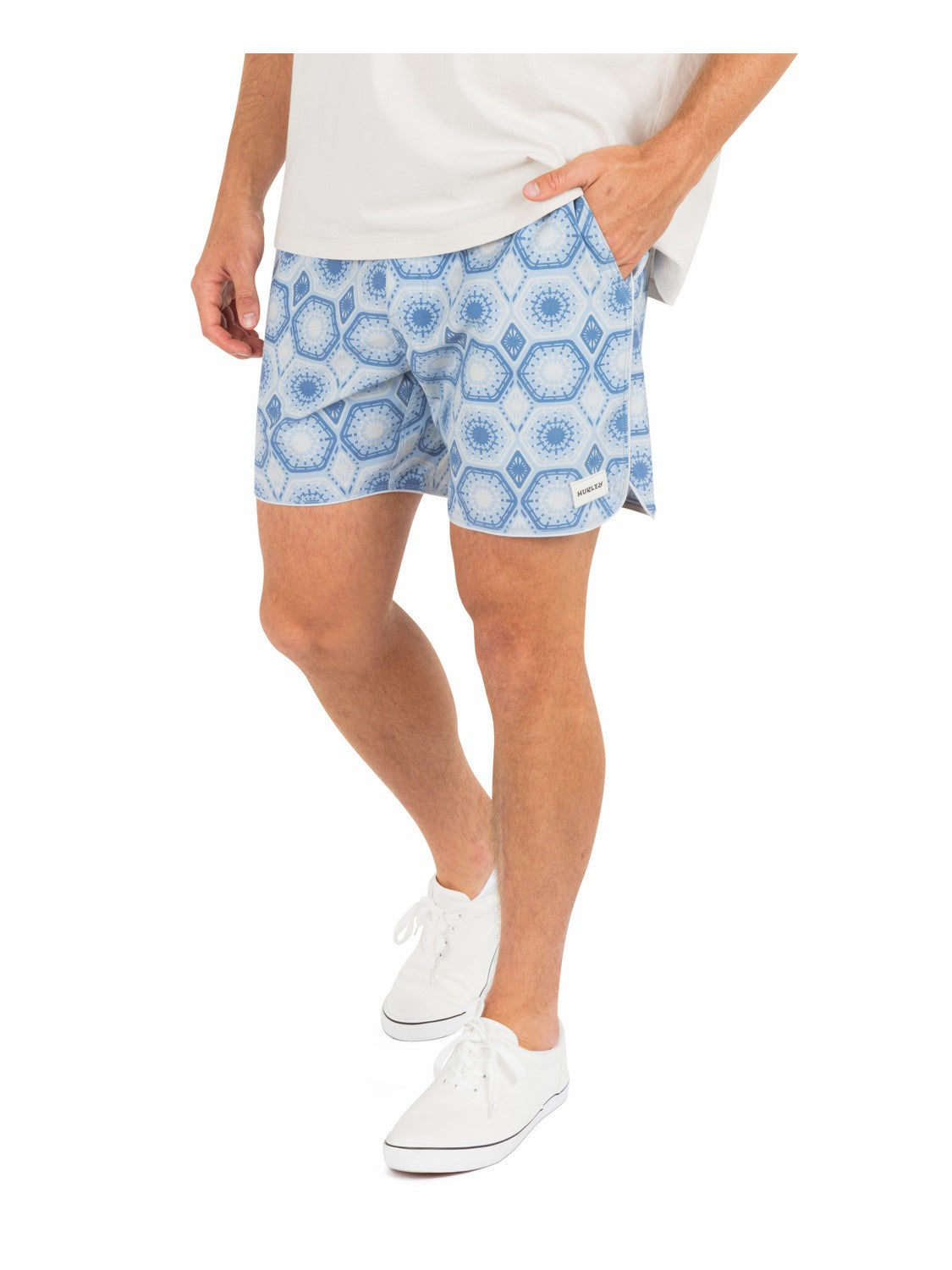 Hurley Phantom Naturals Scallop Volley 17"
